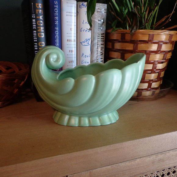 Haeger Other - Haeger Pottery Shell Conch Planter, Mint Green, Vintage. 1970s,